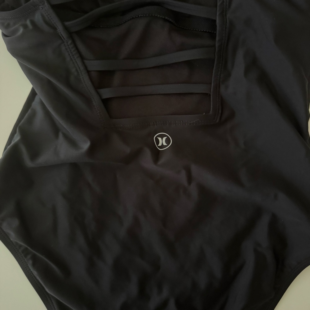 Hurley One Piece Swim Suit UPF 50 4 way stretch Women’s size medium - Picture 6 of 13